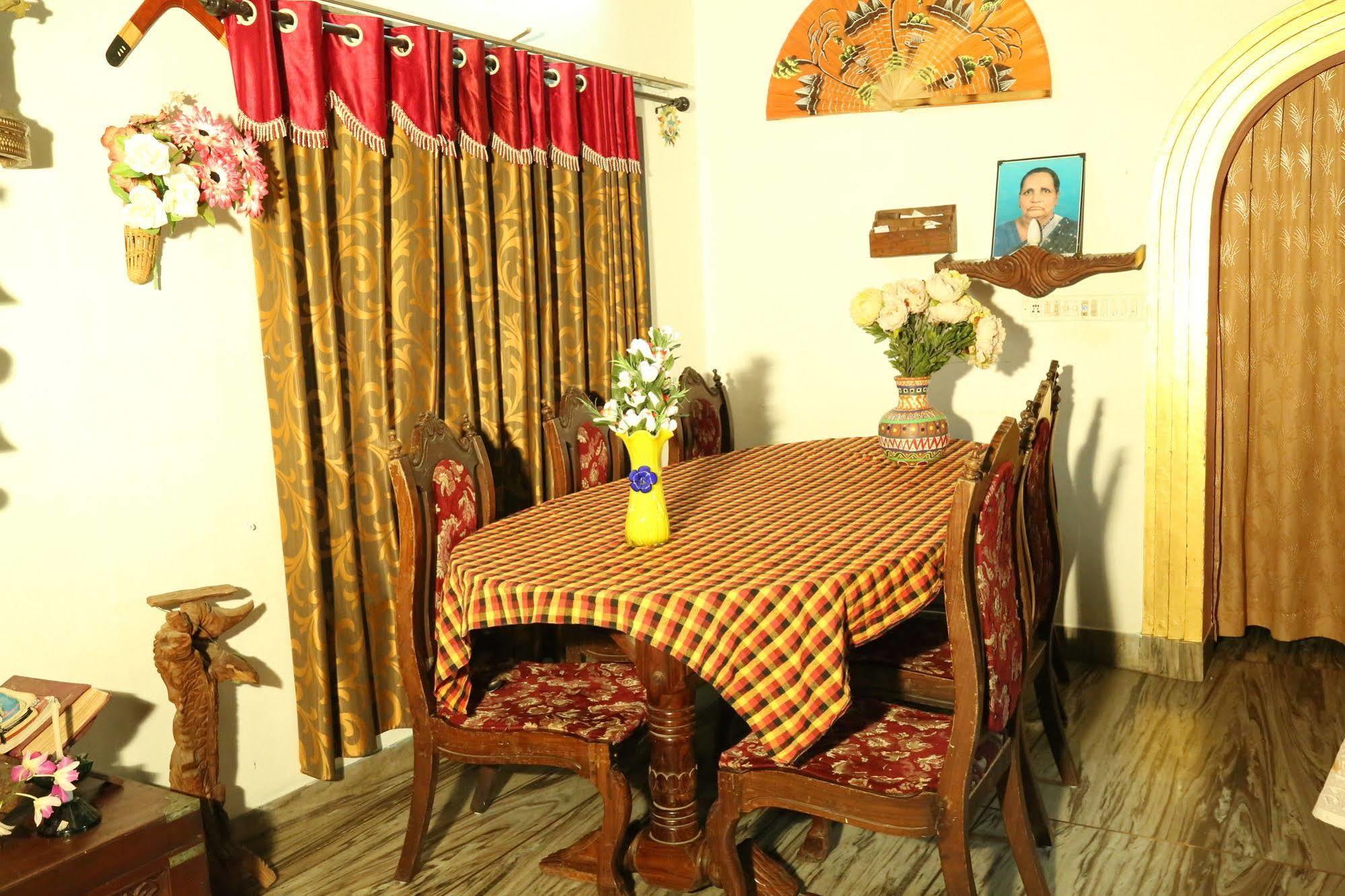 Dream Catcher Home Stay Kochi Kültér fotó